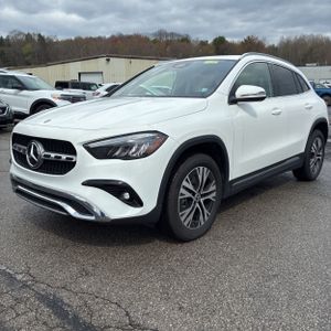 MERCEDES-BENZ GLA - 1