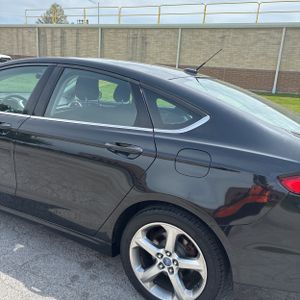 FORD FUSION SE - 6
