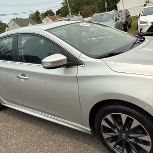 2016 Nissan SENTRA SR thumbnail 13