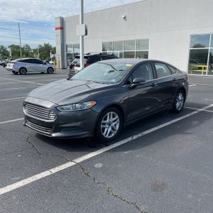 FORD FUSION SE - 4
