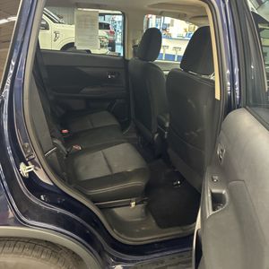 2018 Mitsubishi OUTLANDER SE — миниатюра 35