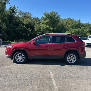 2017 JEEP CHEROKEE LATITUDE photo 3