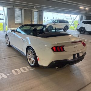 صورة 5 لـ 2024 FORD MUSTANG GT PREMIUM