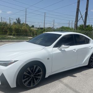 2023 Lexus IS 350 F SPORT photo 2