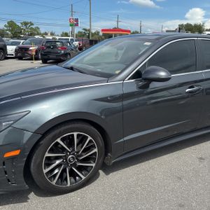 2021 Hyundai SONATA LIMITED 照片 2