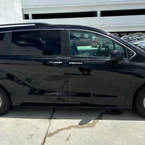 2025 Toyota SIENNA XLE 8-PASSENGER 照片 11