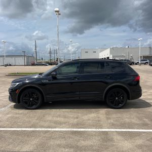 VOLKSWAGEN TIGUAN SE R-LINE BLACK - 3