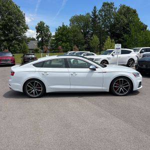 صورة 10 لـ 2019 AUDI S5 3.0T PREMIUM