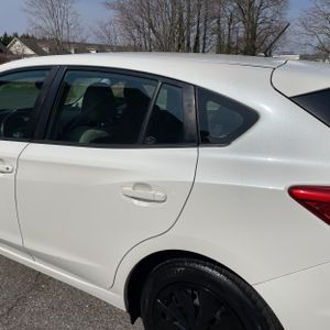 SUBARU IMPREZA 2.0I - 6