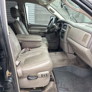 2004 Dodge RAM 2500 SLT 缩略图 32