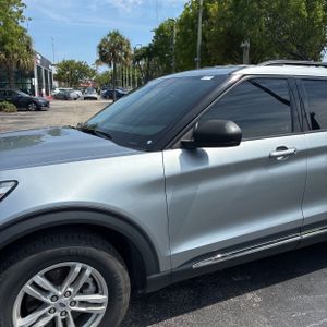 FORD EXPLORER XLT - 2