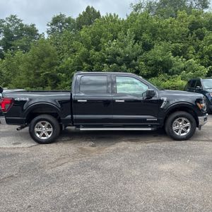 صورة 10 لـ 2025 FORD F-150 XLT
