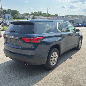 صورة 8 لـ 2022 Chevrolet TRAVERSE LS