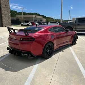 صورة 8 لـ 2018 Chevrolet CAMARO SS