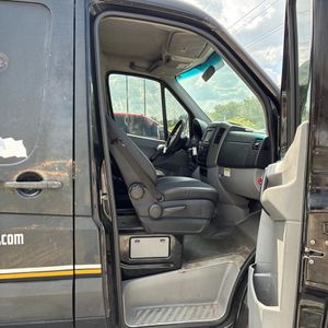 2014 Mercedes-BENZ SPRINTER 2500 — миниатюра 31