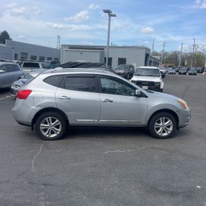 NISSAN ROGUE SV - 10