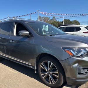 2017 Nissan PATHFINDER PLATINUM — миниатюра 13