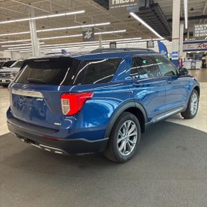 2020 FORD EXPLORER XLT photo 8