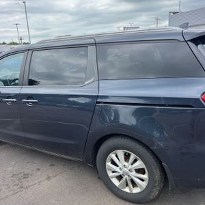 2015 KIA SEDONA LX photo 6