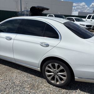 MERCEDES-BENZ E-CLASS - 6