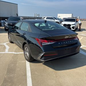 2025 Hyundai ELANTRA SE 照片 5