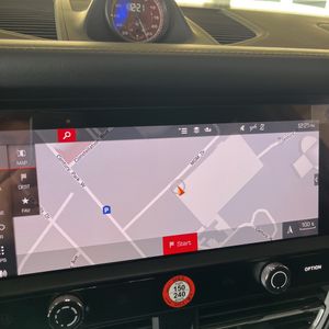 2025 Porsche MACAN GTS — миниатюра 37