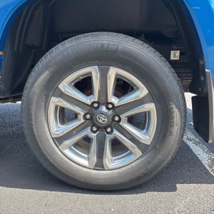 2018 Toyota TACOMA LIMITED — миниатюра 18