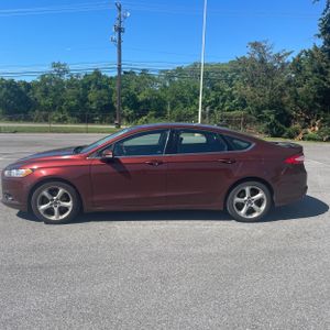 FORD FUSION SE - 3