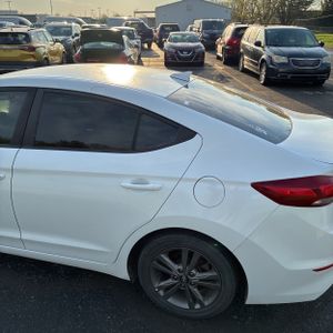 HYUNDAI ELANTRA SEL - 6