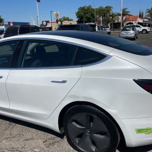 TESLA MODEL 3 LONG RANGE - 6