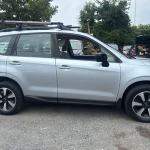 2017 Subaru FORESTER 2.5I 缩略图 11