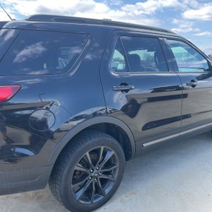 FORD EXPLORER XLT - 9