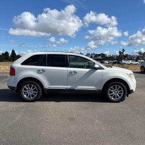 FORD EDGE SEL - 10