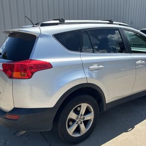 2015 Toyota RAV4 XLE — фото 9