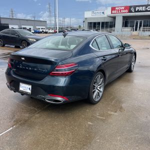 GENESIS G70 2.5T STANDARD - 8