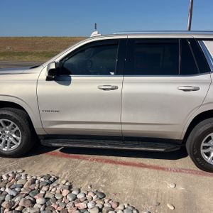 2021 Chevrolet TAHOE LT 照片 4