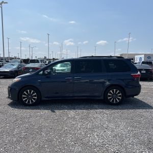TOYOTA SIENNA - 3
