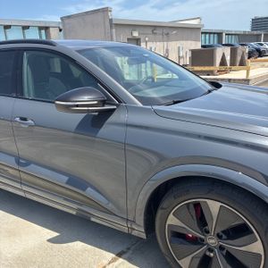 2025 AUDI SQ6 E-TRON PRESTIGE 缩略图 13