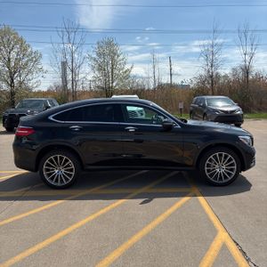 MERCEDES-BENZ GLC - 10