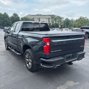 صورة 4 لـ 2021 Chevrolet SILVERADO 1500 RST