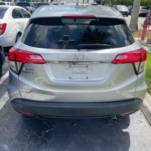 صورة 23 لـ 2022 Honda HR-V LX