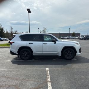 LEXUS LX 700H OVERTRAIL - 10