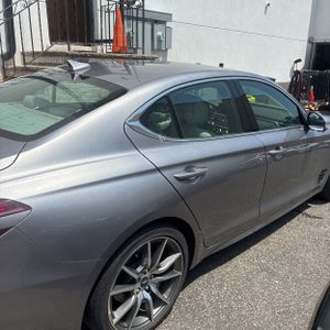 صورة 8 لـ 2023 Genesis G70 2.0T