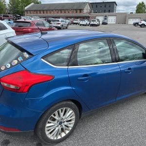 FORD FOCUS TITANIUM - 9