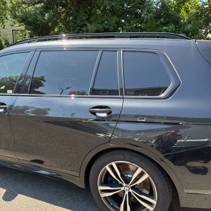 صورة 6 لـ 2021 BMW X7 M50I