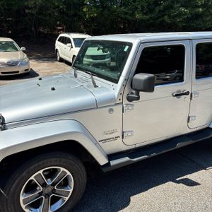 2011 JEEP WRANGLER UNLIMITED SAHARA 照片 2