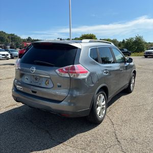 2016 Nissan ROGUE SL 照片 8