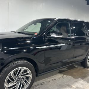 LINCOLN NAVIGATOR RESERVE - 2