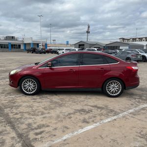 FORD FOCUS TITANIUM - 3