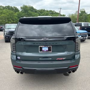 CHEVROLET SUBURBAN RST - 7